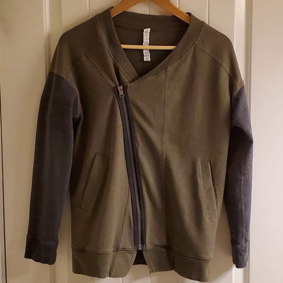 Lululemon Mula Bundle Wrap - Picture 6 of 11